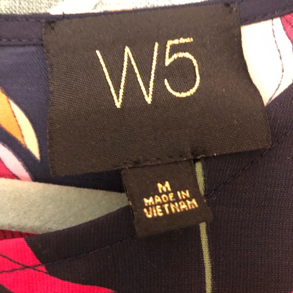 W5 floral shirt with zipper on back - Picture 4 of 4